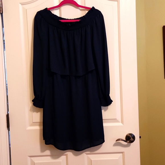 Off the shoulder navy blue mini dress with built in slip size L - Picture 1 of 6